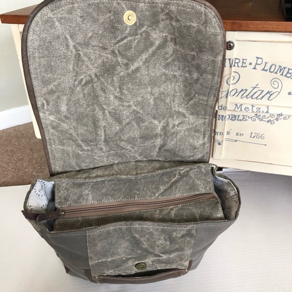 Myra bag backpack Vintage theme up-cycled material - Picture 5 of 7